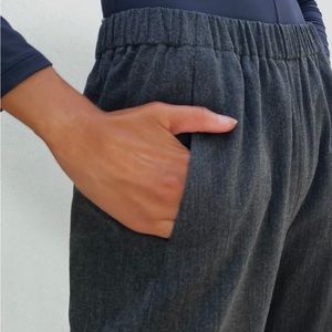 Medium/dark gray dexter pant Babaton Aritzia SIZE large